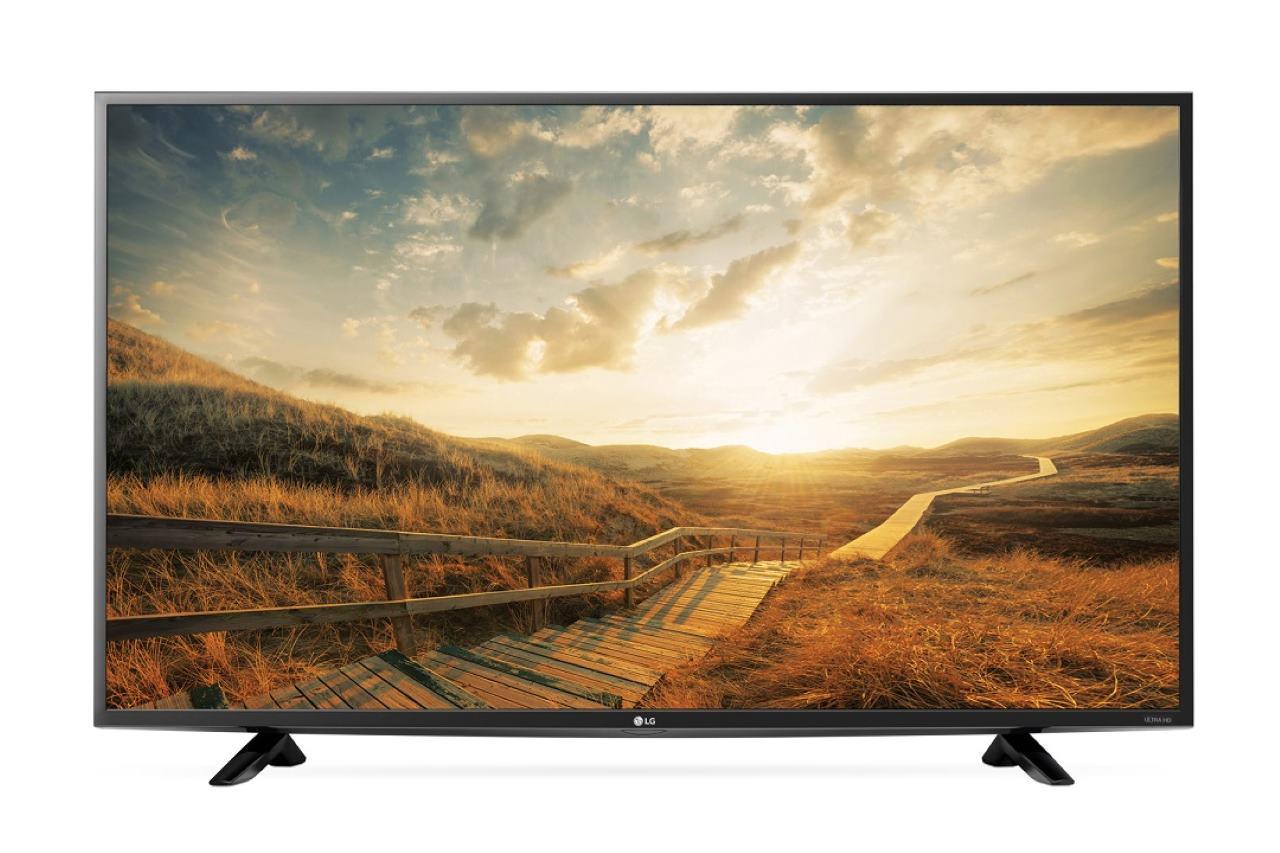 RM04 Monitor 60 calowy